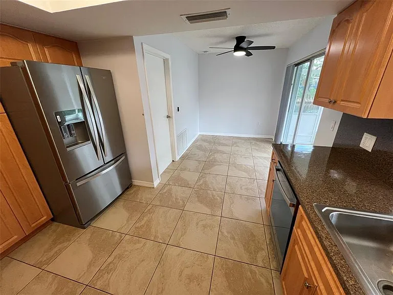2650 NW 94th Way — Photo 3