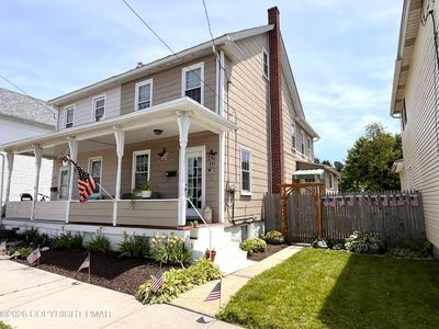249 W White St, Summit Hill, PA, 18250