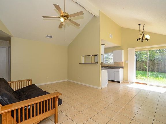 4th image of 10815 Spanish Grant Dr