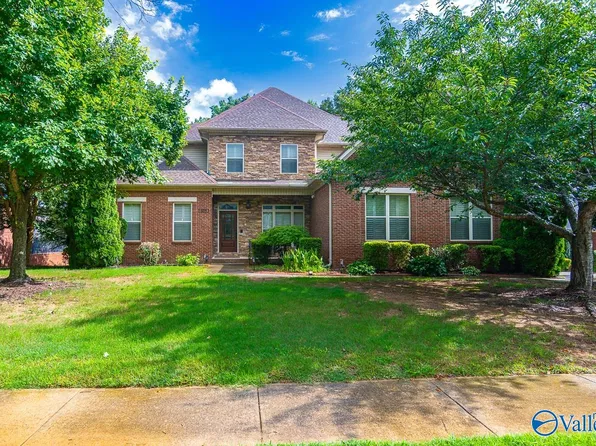 305 Walden Glen Ct, Madison, AL 35758