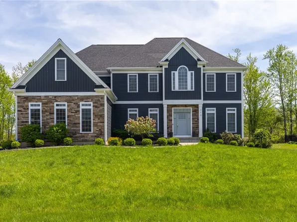 313 Wexford Ln, Horseheads, NY 14845