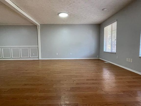 5th image of 4421 Hopkins Lake Dr NW