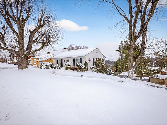 4th image of 4241 Greenridge Rd