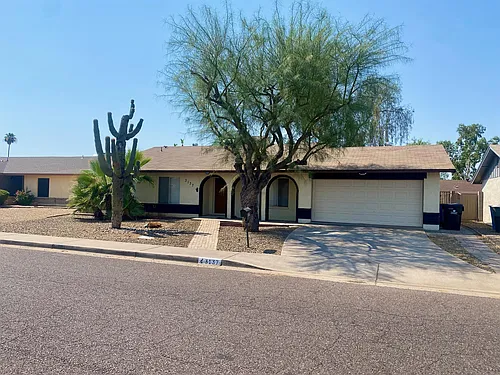 3137 W Campo Bello Dr Photo 1