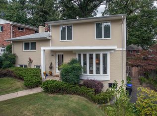 2700 S Grove St, Arlington, VA 22202