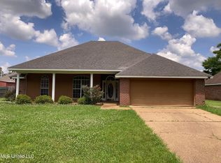552 Hillandale Dr, Jackson, MS 39212