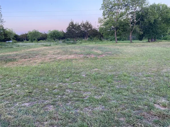 400 E Oakdale St, Keene, TX 76059