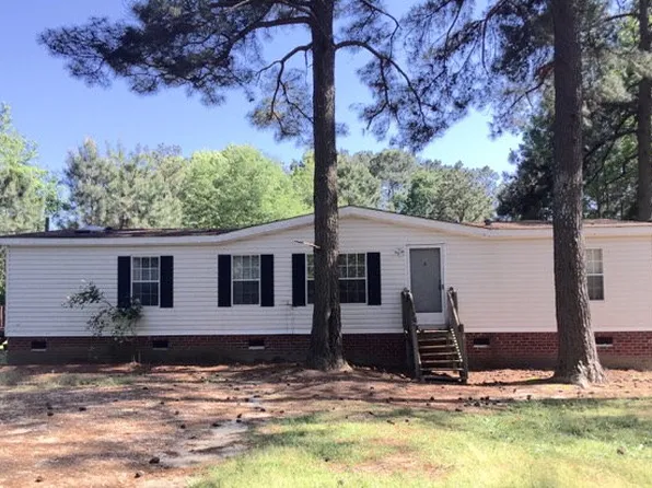 30 Evergreen Ct, Rembert, SC 29128