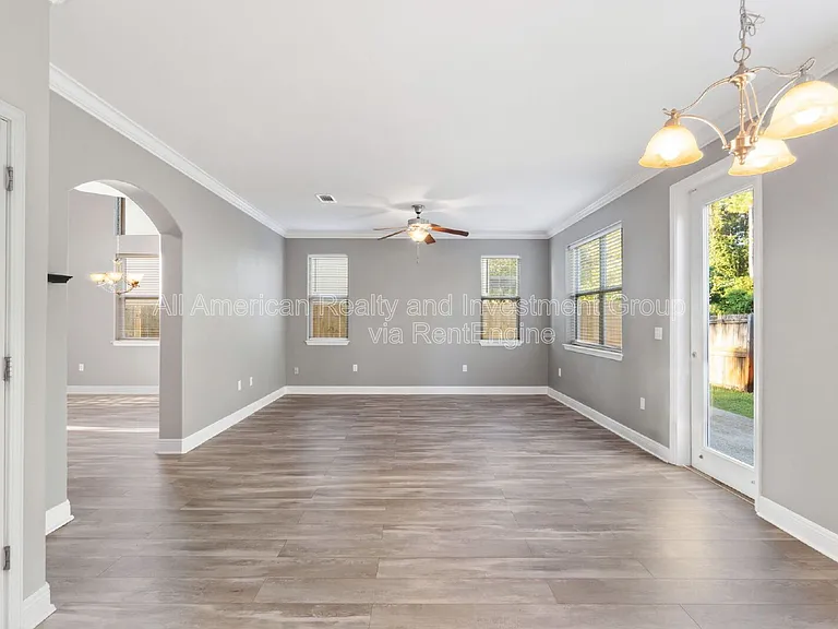 377 Miranda Ct — Photo 9