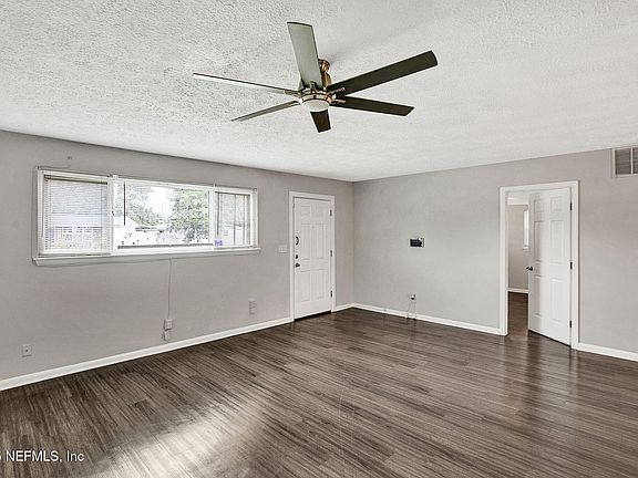 5th image of 7968 JAGUAR Drive