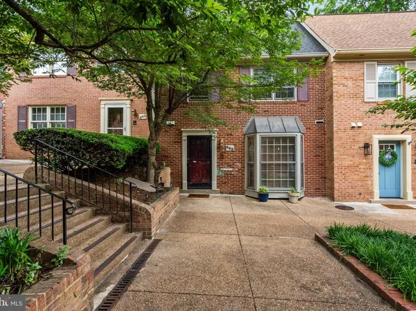 663 N Armistead St, Alexandria, VA 22312