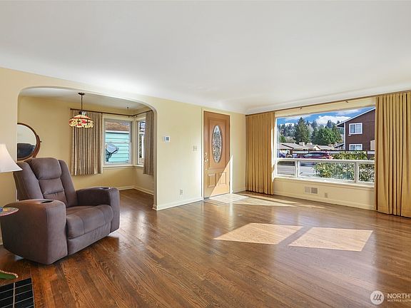 2nd image of 111 R Street SE