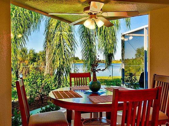 4228 Headsail Dr New Port-large-009-12-Breakfast Nook-1497x1000-72dpi