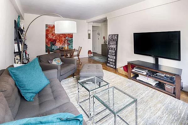 Rented by Warburg | media 2