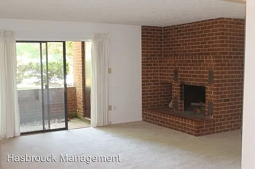 114 Turtle Creek Rd APT 10 photo 1