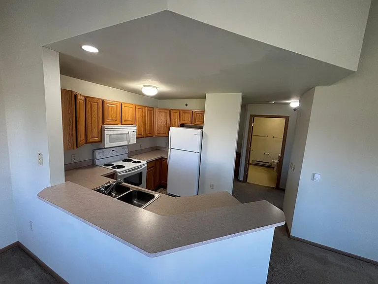 Prairie Crest Apartments — Photo 36