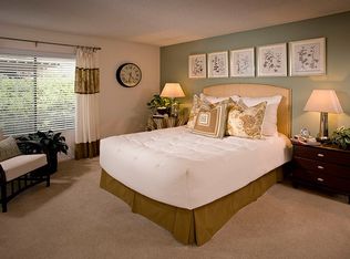 962 Baywood Dr, Newport Beach, CA 92660