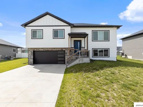 11721 N 144th St, Waverly, NE 68462