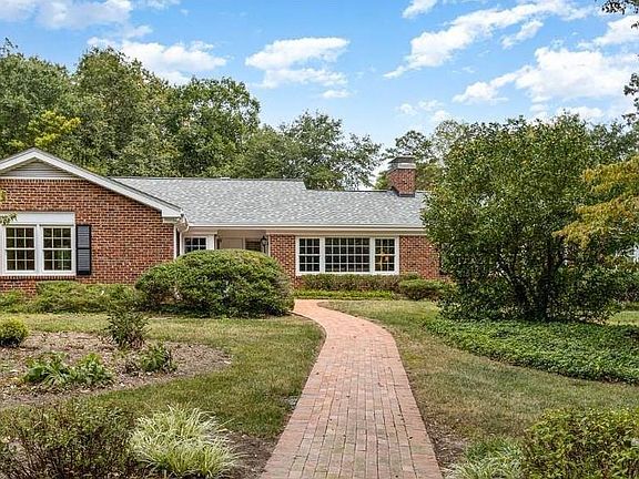 2nd image of 4918 Rembert Dr