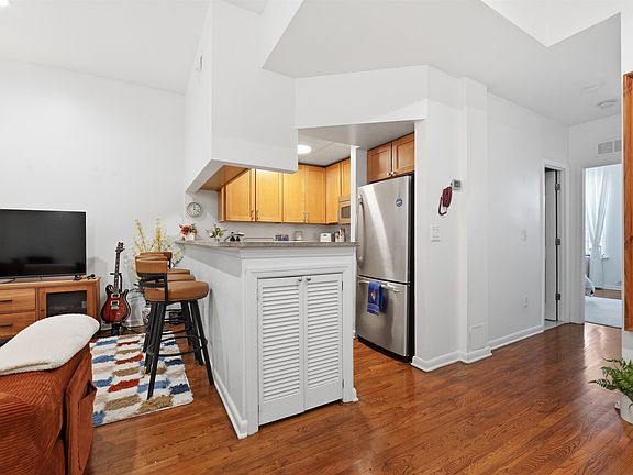 5th image of 187 Wayne St APT 207C