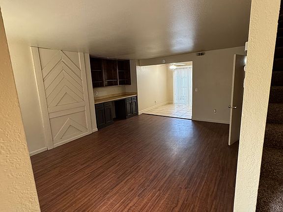 4th image of 1301-1347 S Court St #1305