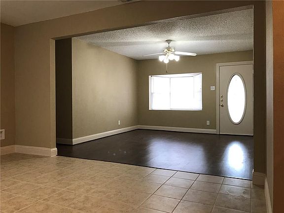 5th image of 6035 Park Manor Dr