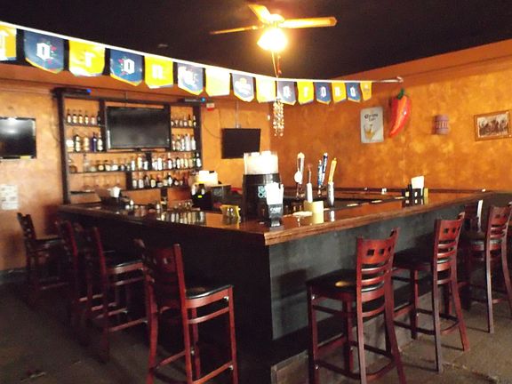 2nd image of 605 W James Lee Blvd