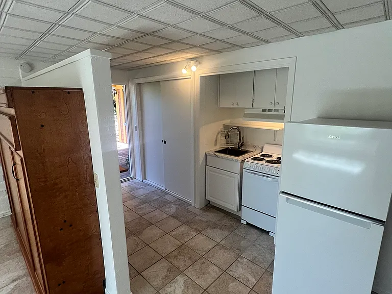 27890 Dorris Dr #B1 — Photo 3