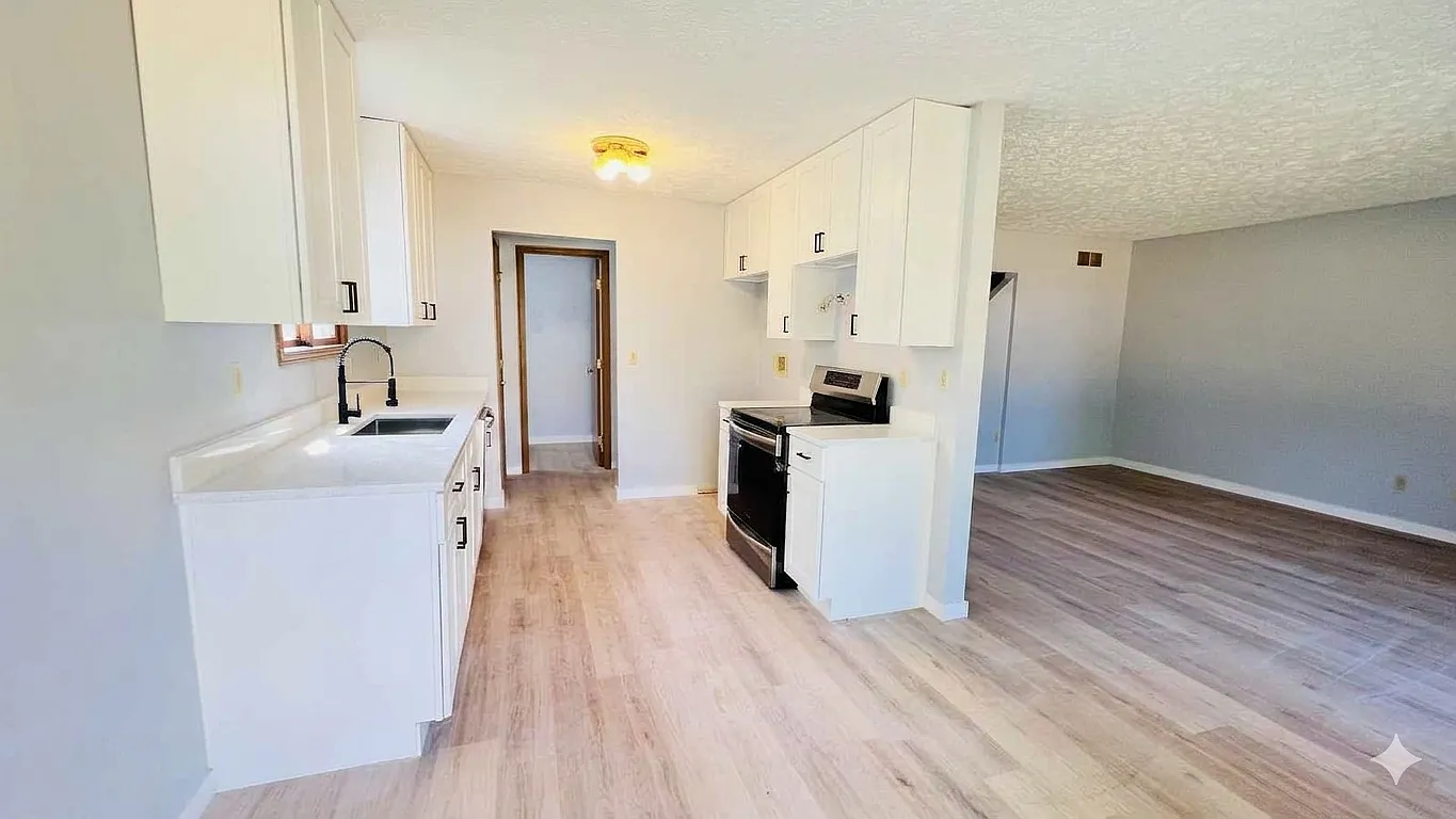 431 South Village Court - 1 — Photo 4