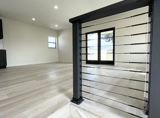 4253 Howe St #A, Oakland, CA 94611