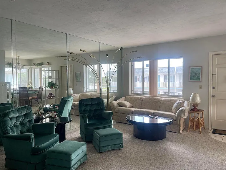 2840 Lake Osborne Dr #205 — Photo 12