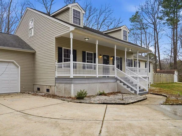 1704 Neptune Dr, Hampton, VA 23669