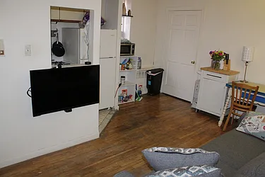 Rented by Eljay Realty, Co.