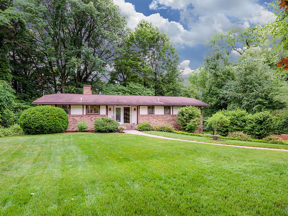 1st image of 2201 Bonnie Dr