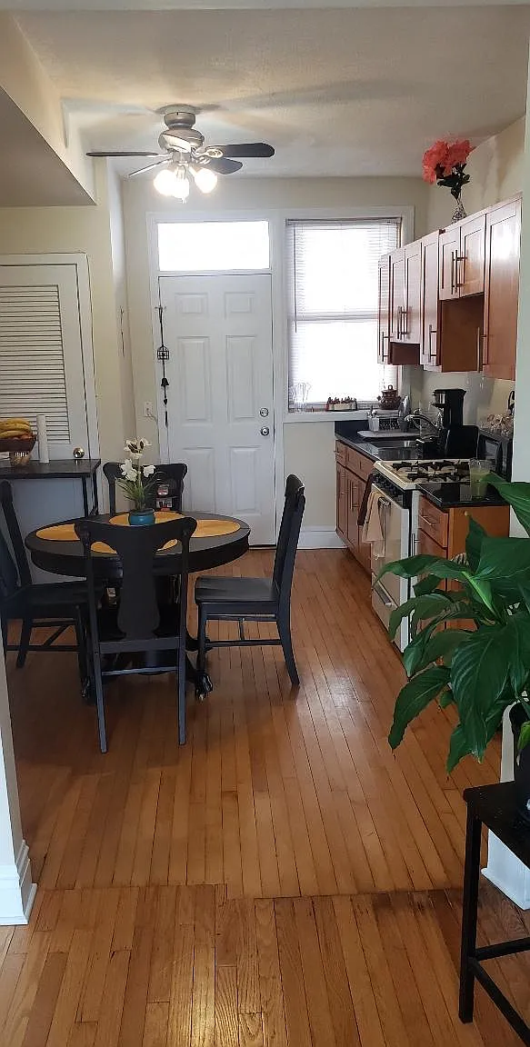 2 bed, 600 sqft, $1,500 — Photo 4