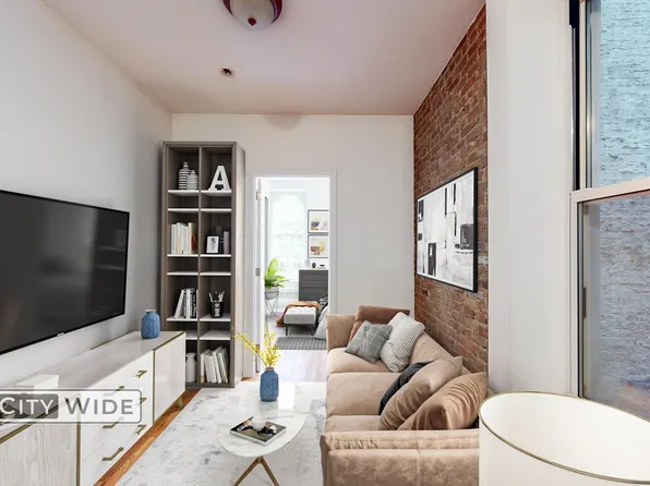 26 King Street image 1 of 11