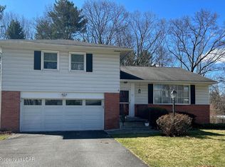 96 Elmcrest Dr, Dallas, PA 18612