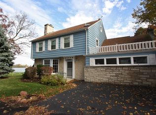 2920 Wooded Ln, McHenry, IL 60051