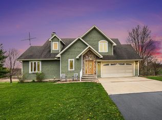 1908 Kaiser Rd, Galien, MI 49113