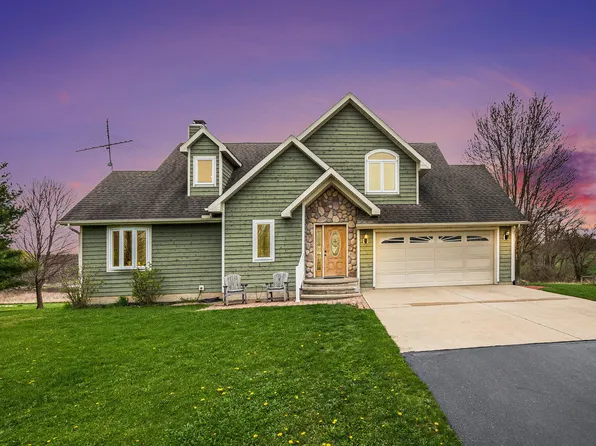 1908 Kaiser Rd, Galien, MI 49113