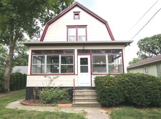 1420 Kaskaskia Ave, Elgin, IL 60123