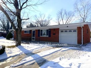 309 Brownstone Dr, Englewood, OH