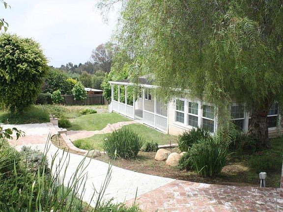 2nd image of 414 Hannalei Ln