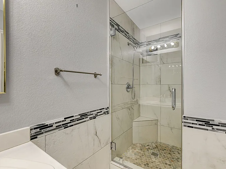 2504 Antique Blossom Ave — Photo 32