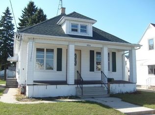 2014 Lincoln St, Two Rivers, WI 54241