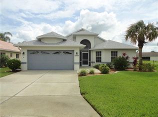 17520 Coconut Palm Ct, North Fort Myers, FL 33917