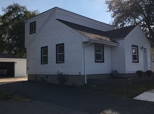 1224 W Roosevelt Rd, Wheaton, IL 60187