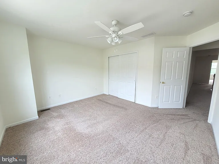 35 Tudor Ct — Photo 27