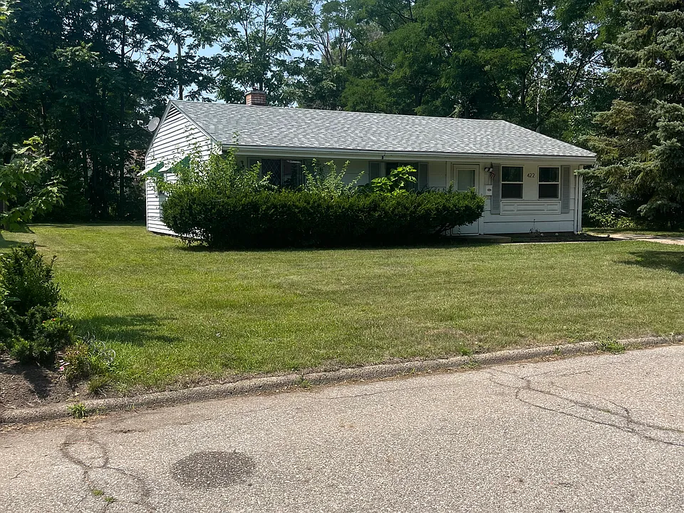 422 Pleasant Ave