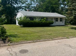 422 Pleasant Ave, Michigan City, IN 46360